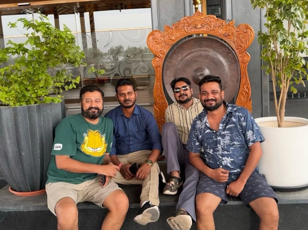 Shyama Sarovar Portico