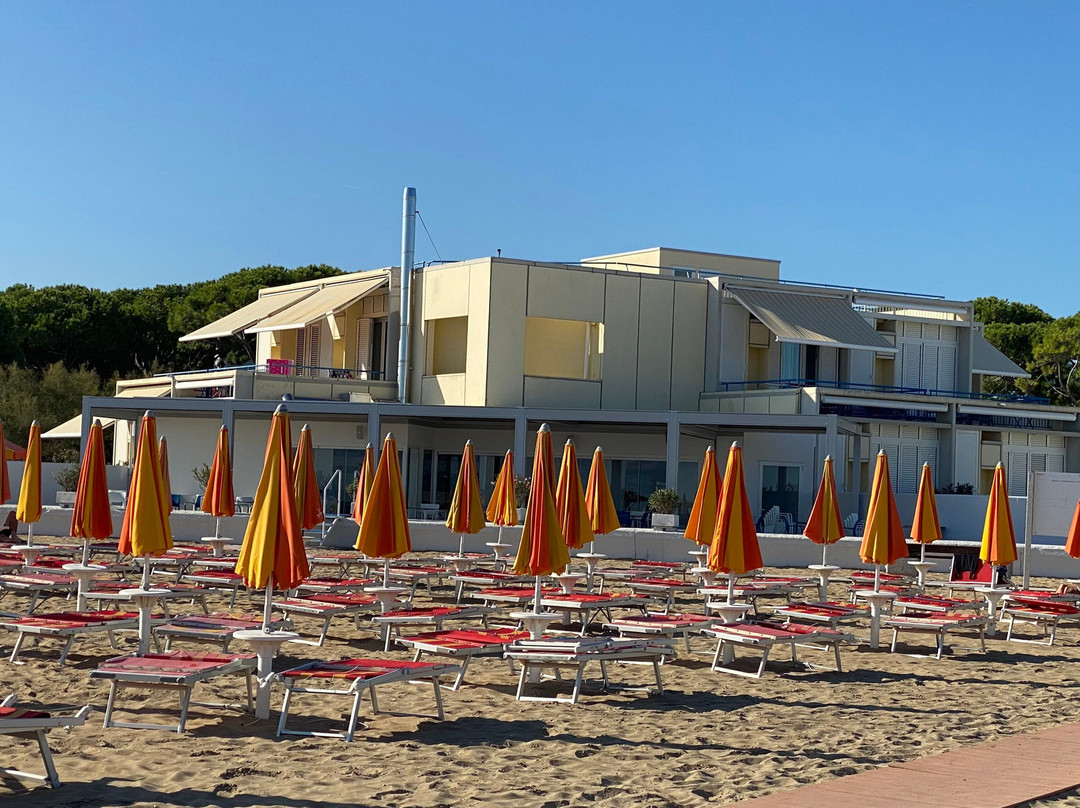 Junior Family Hotel & Apartments主图