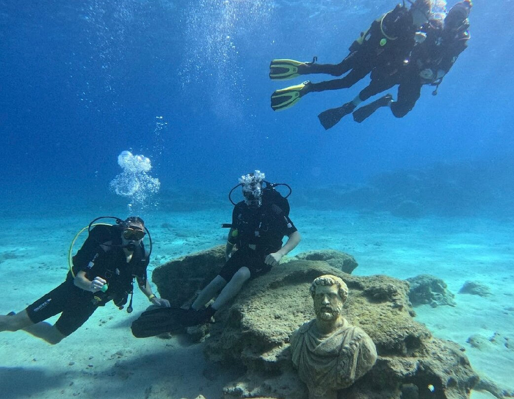 Reef Junkies-拉纳加必去景点