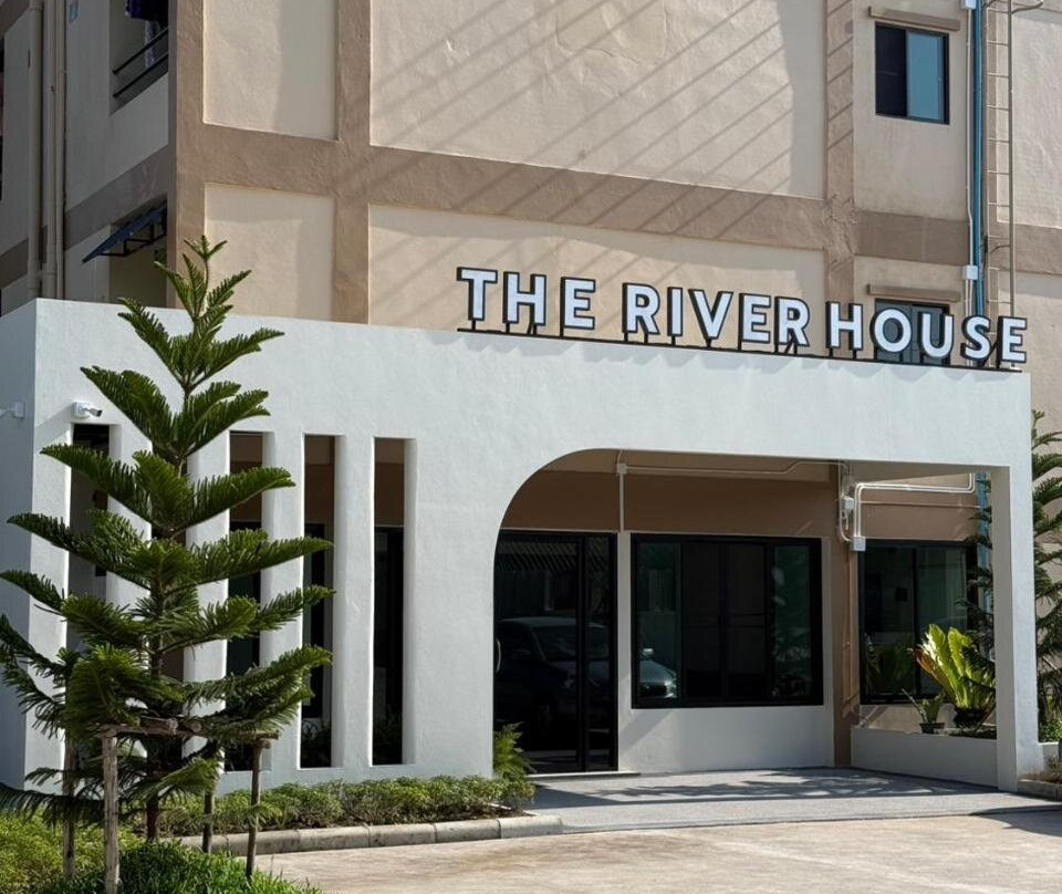 Theriverhouse