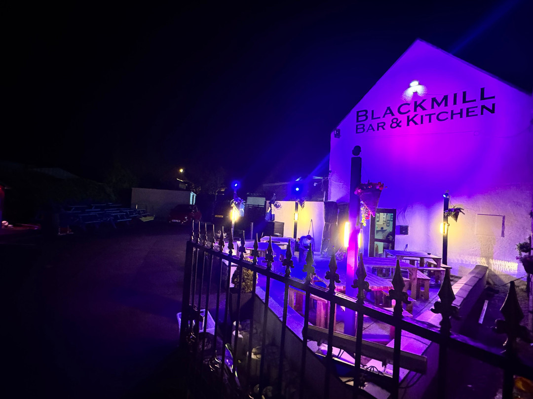 Blackmill bar and kitchen
