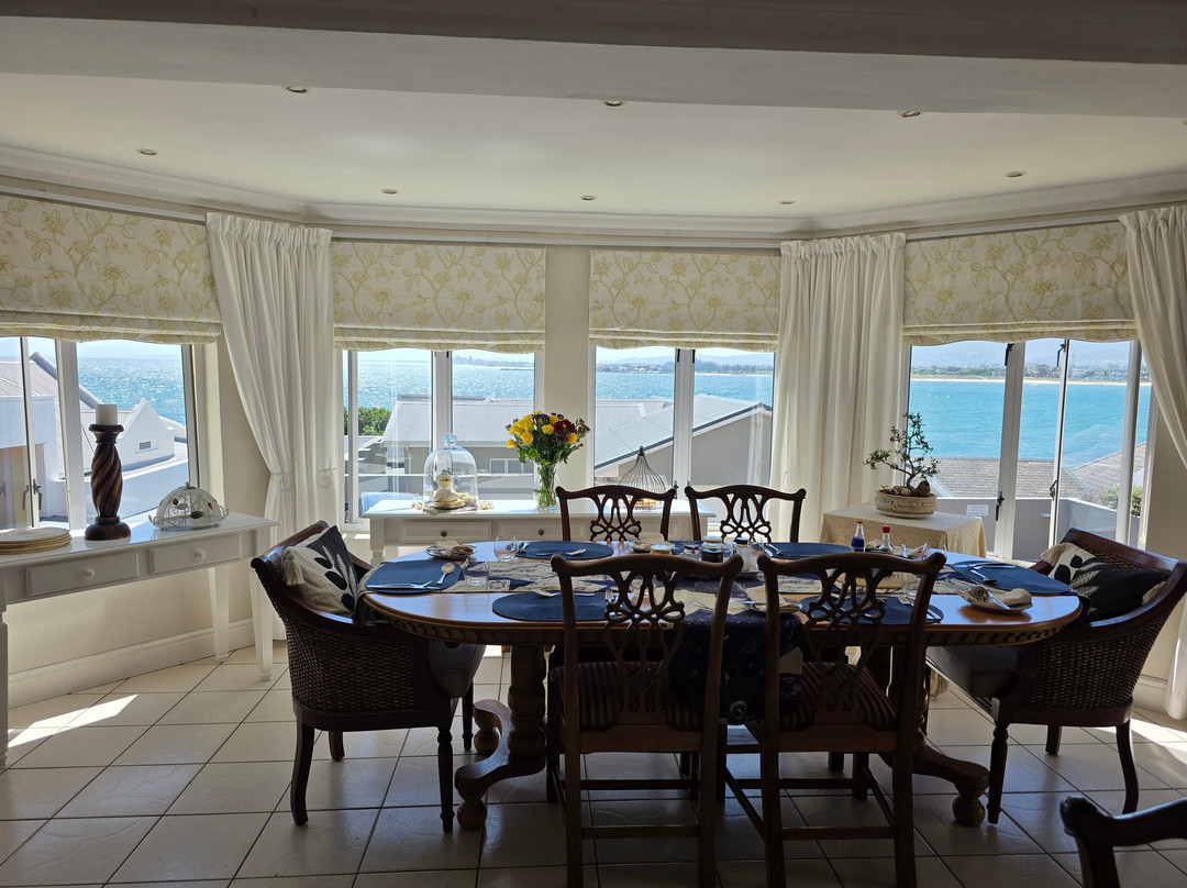 Gordon's Beach Lodge主图