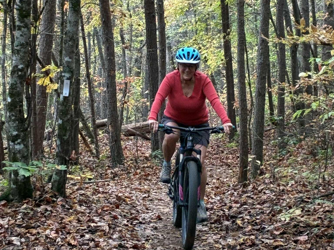Jackrabbit Mountain Bike & Hiking Trails-Hayesville必去景点