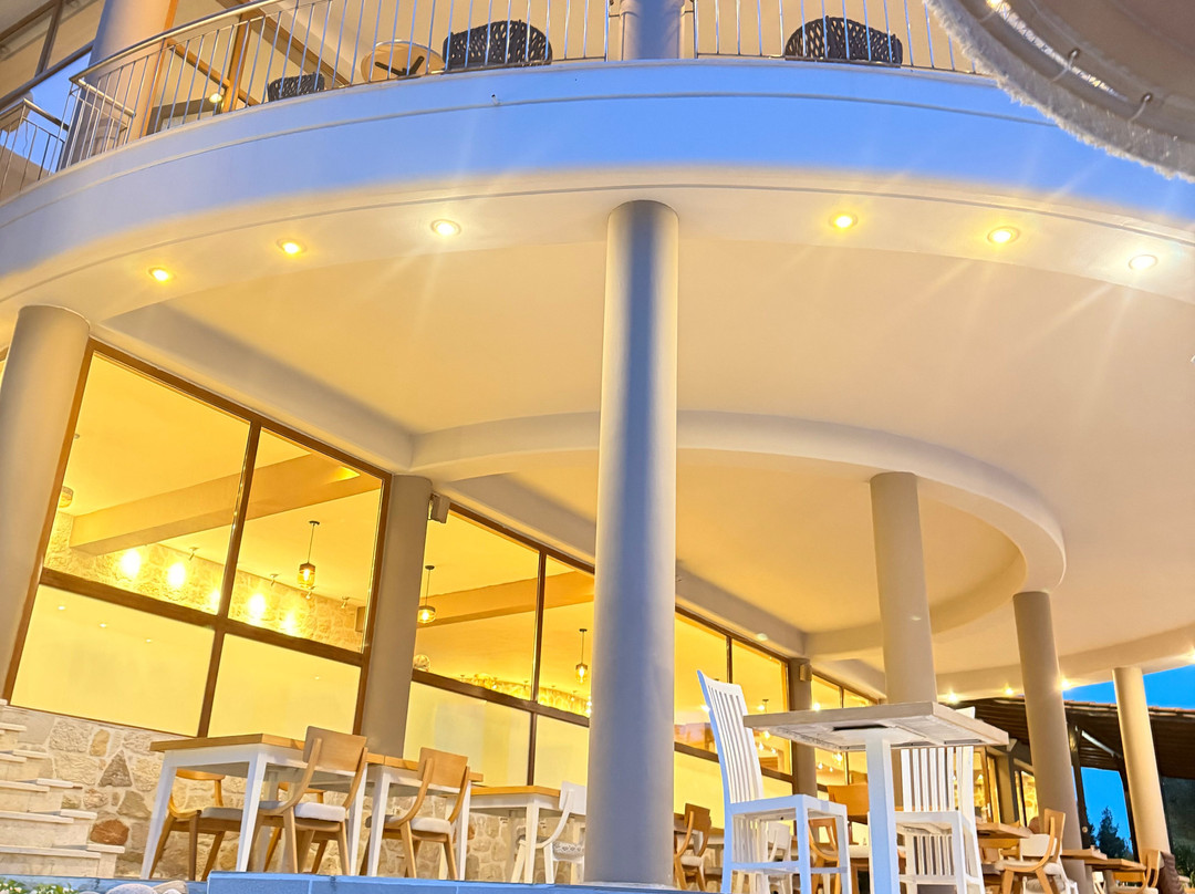 Alia Palace Luxury Hotel and Villas主图