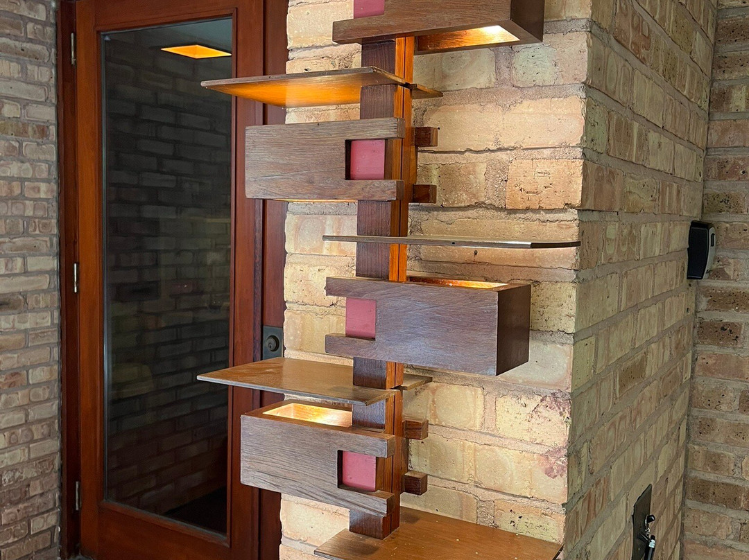 Frank Lloyd Wright's Laurent House-罗克福德必去景点