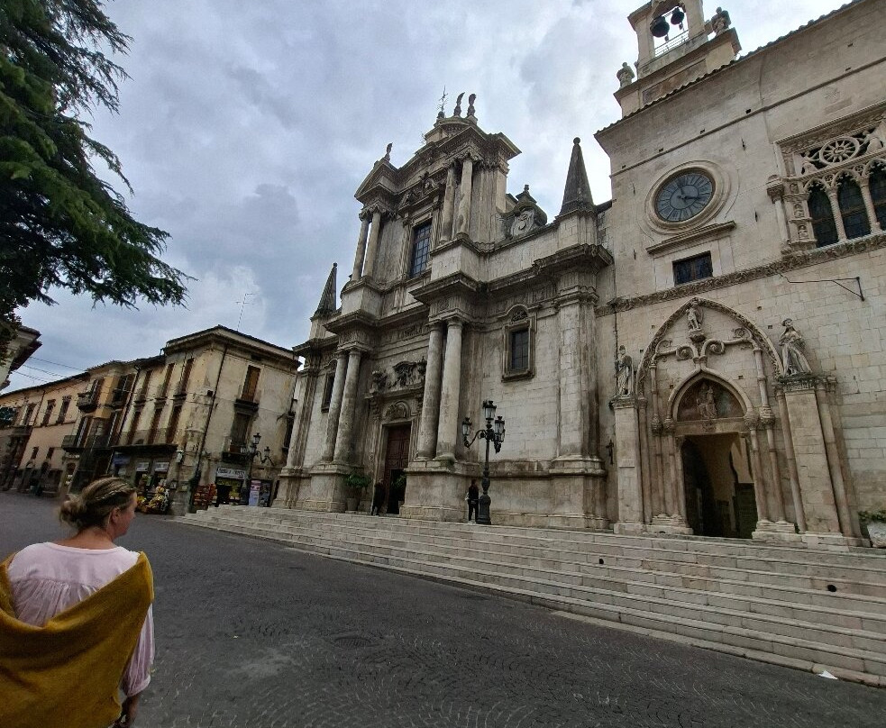 Corso Ovidio-苏尔莫纳必去景点