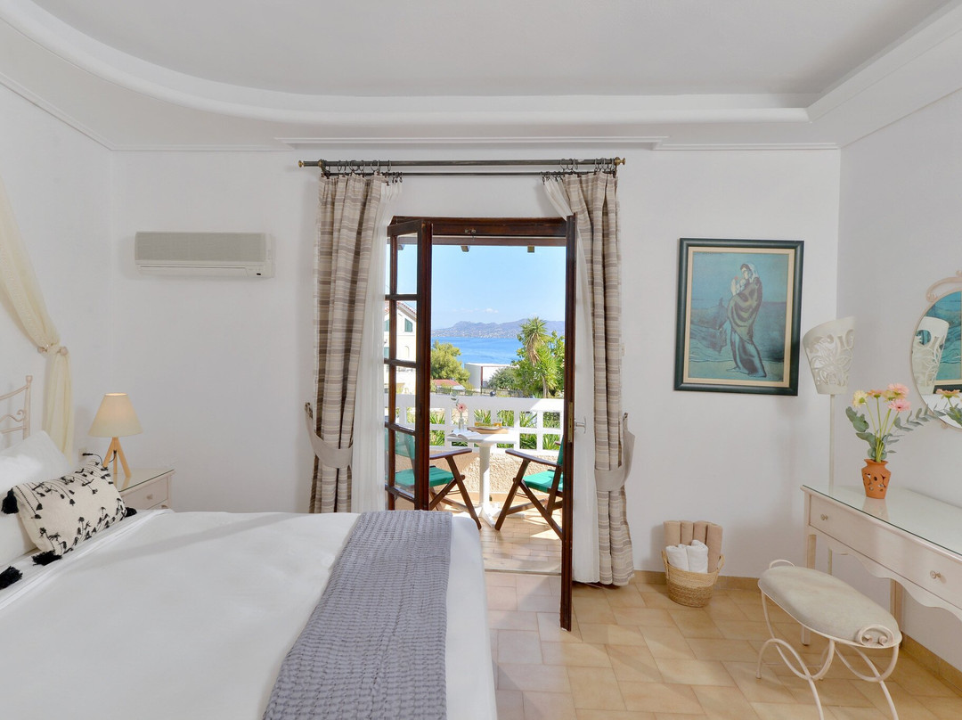 瓦萨洛拉斯酒店主图