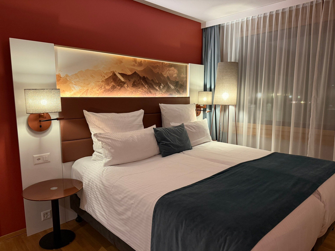 Leonardo Hotel Zurich Airport主图