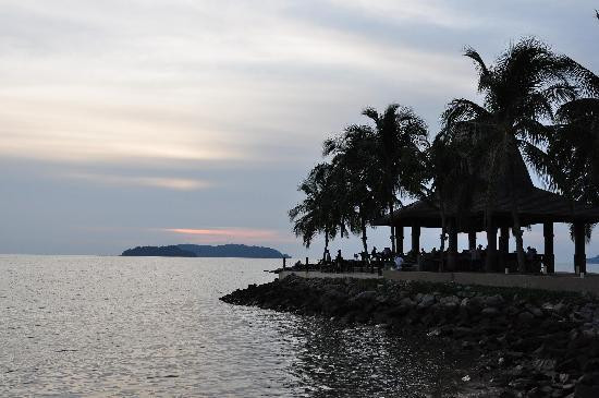 香格里拉丹绒亚路度假酒店主图