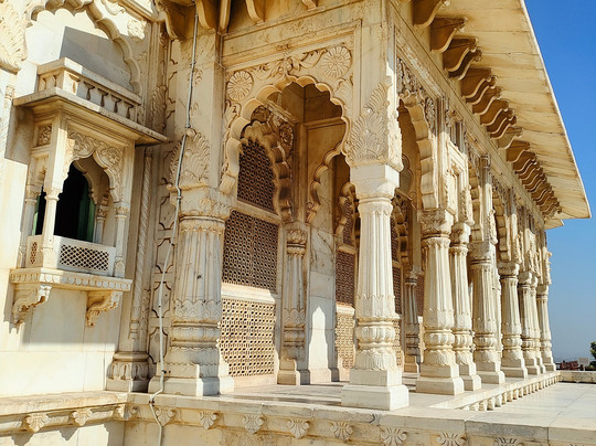 KRISHNA Tours & Taxi-乌代布尔必去景点