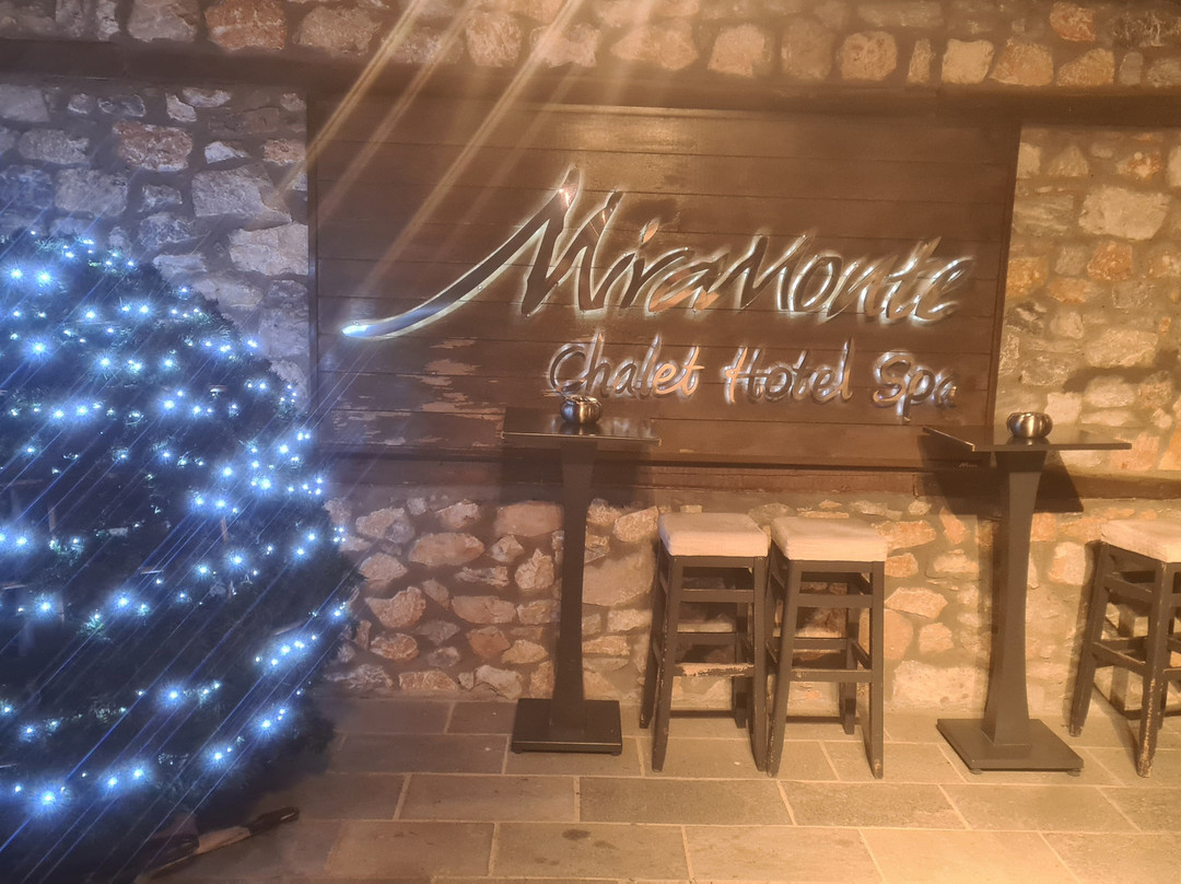 Miramonte Chalet Hotel Spa主图