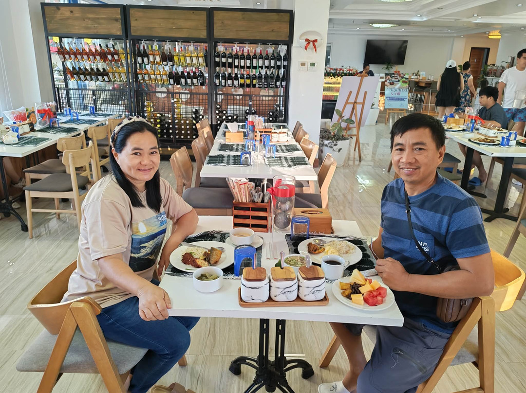 Santiago Cove Hotel and Restaurant主图