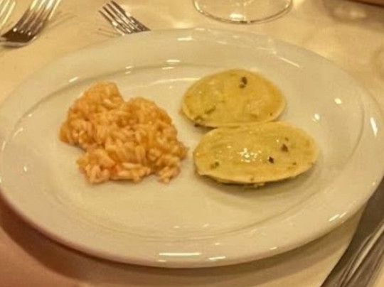 卡利亚里假日酒店主图