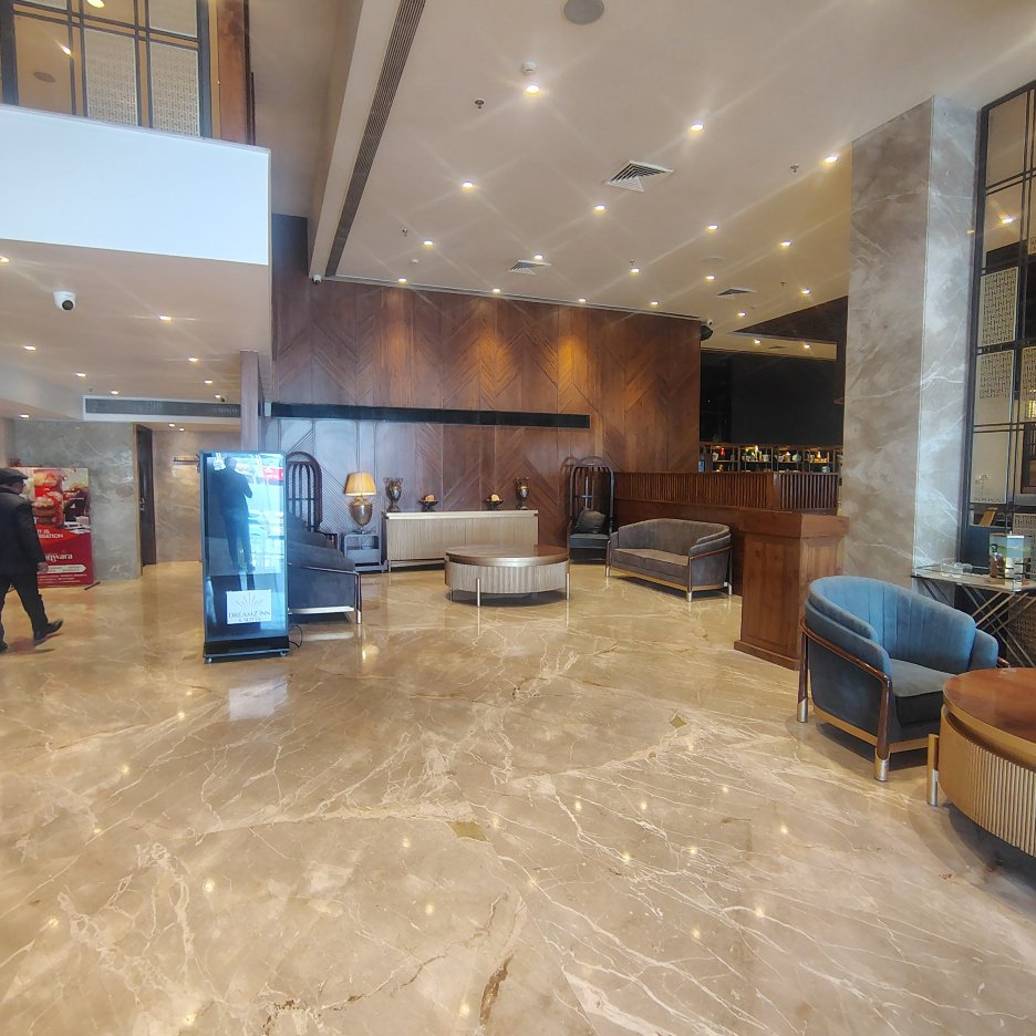 Dreamz Inn & Suites-官方