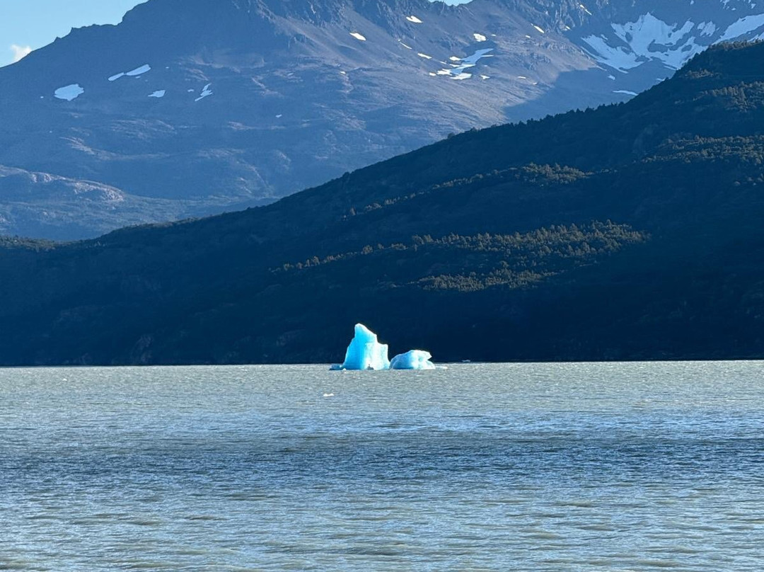 Navigation of Lago Grey-百内国家公园必去景点