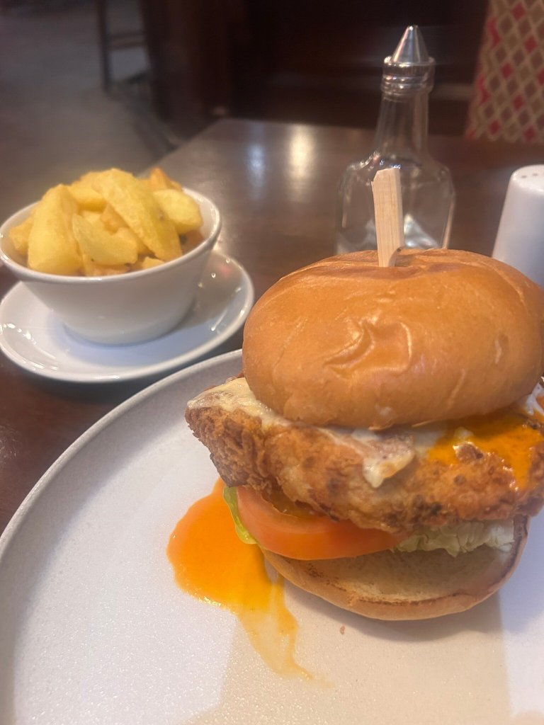 Dillons Hotel-官方