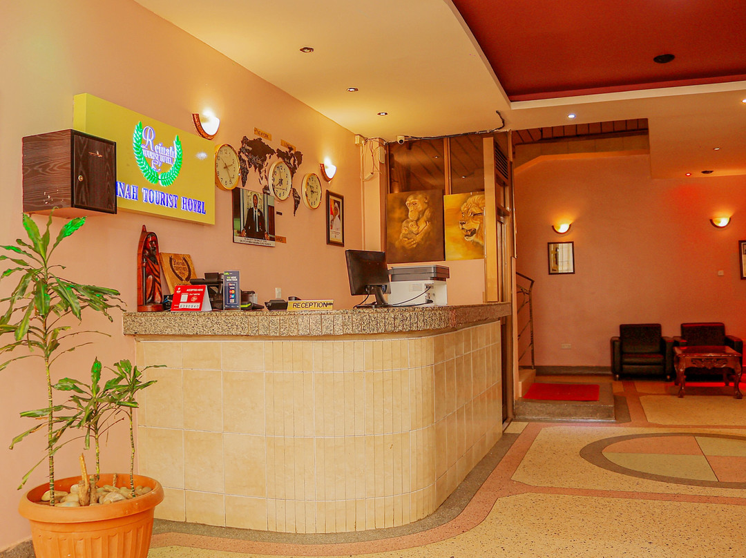 Reinah Tourist Hotel主图