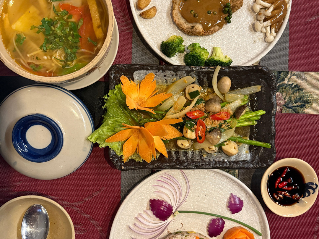 Tĩnh Garden Vegetarian