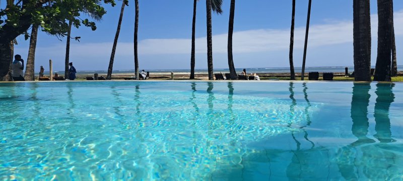 Neptune Village Beach Resort & Spa-官方