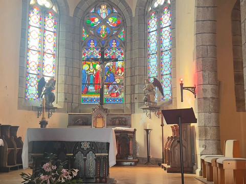 Eglise Saint-Joseph-阿凡桥必去景点