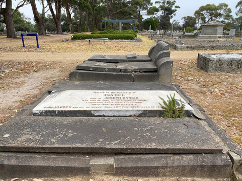 Mornington Cemetery