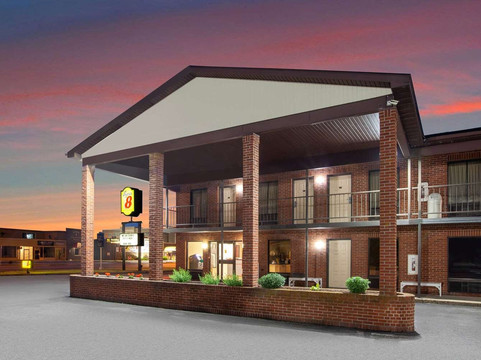 桑达斯基温德姆速8酒店