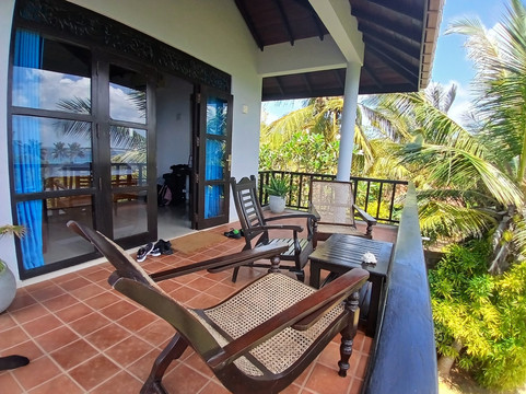 安南塔亚海滩酒店主图