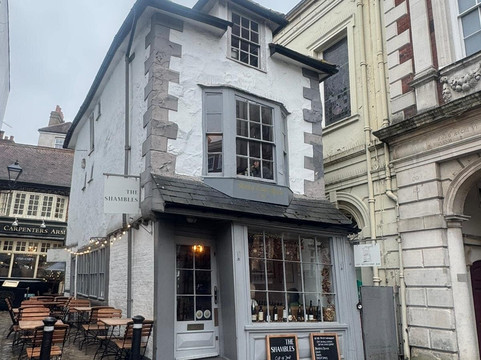 The  Crooked House of Windsor-温莎必去景点