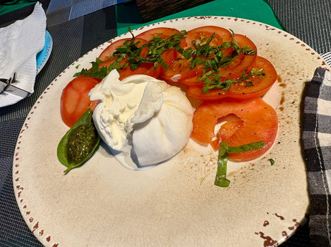 Martini Bar Restaurant Kep主图