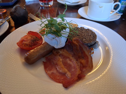 贝尔默罗艾姆斯酒店主图