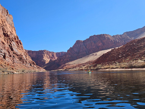 Kayak Horseshoe Bend-大理石峡谷必去景点