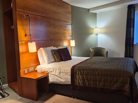 瑞克斯汉温德姆华美达广场酒店主图