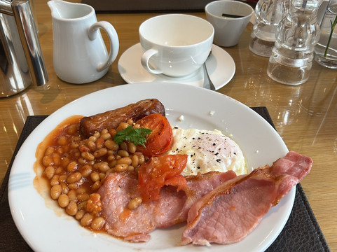 特朗博斯盖特威克住宿加早餐酒店主图
