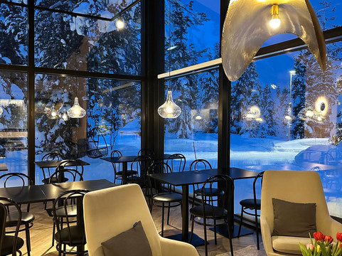 魔幻池塘自然冰屋酒店主图