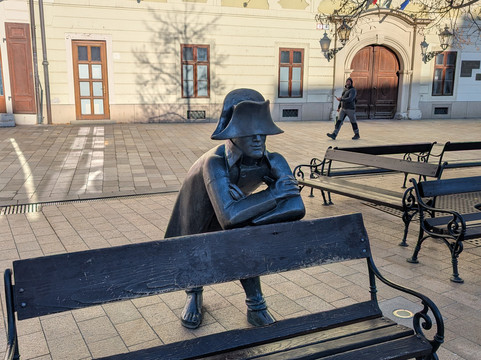 Napoleon’s Army Soldier Statue-布拉迪斯拉发必去景点