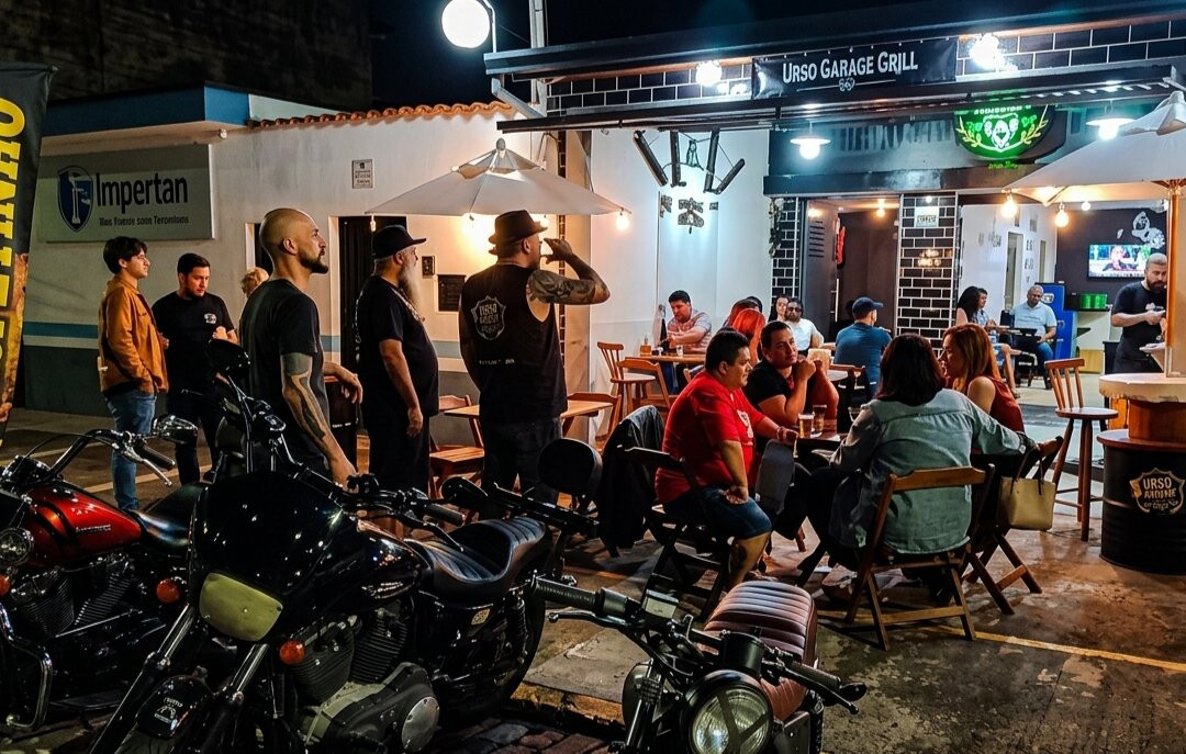 Urso Garage & Grill