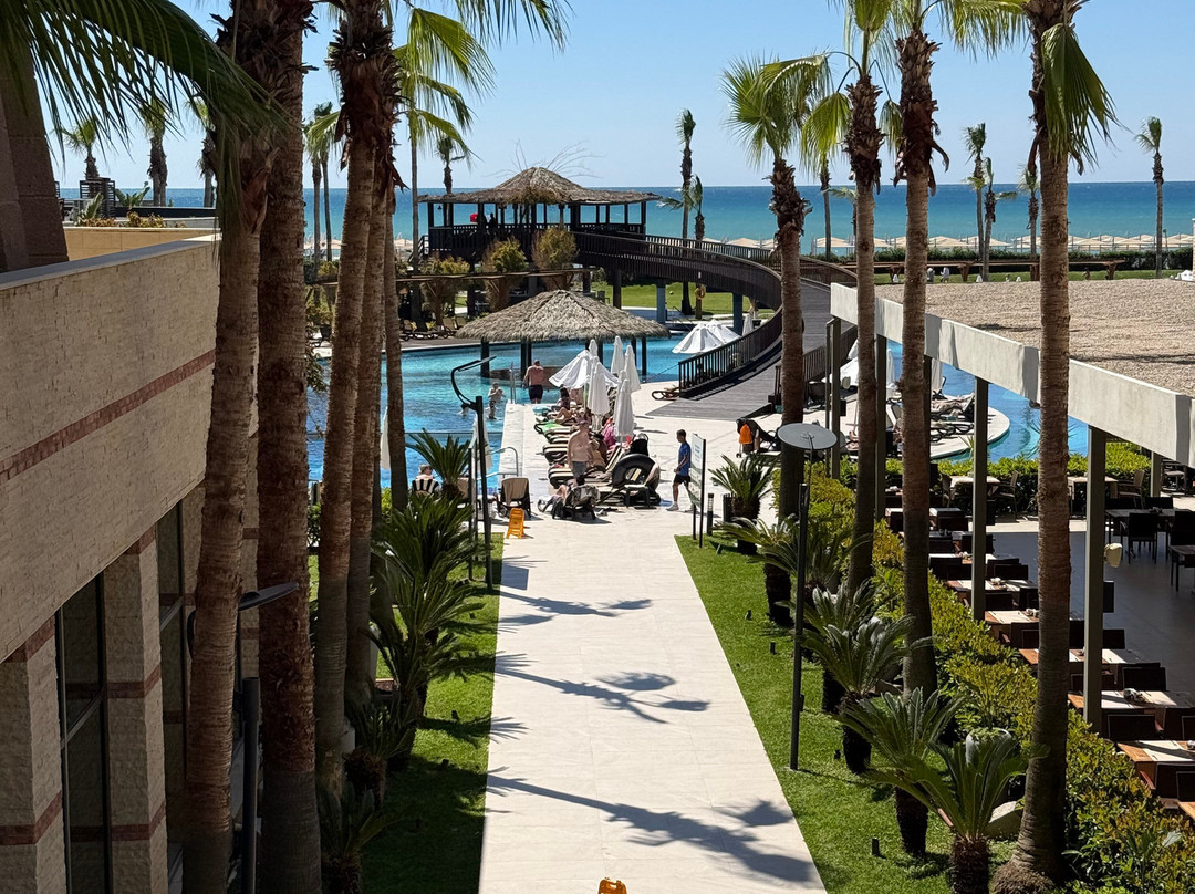 舍伍德梦幻度假酒店主图