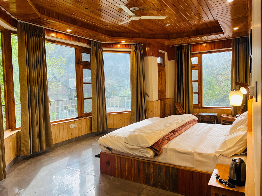 Tirthan Villa Homestay