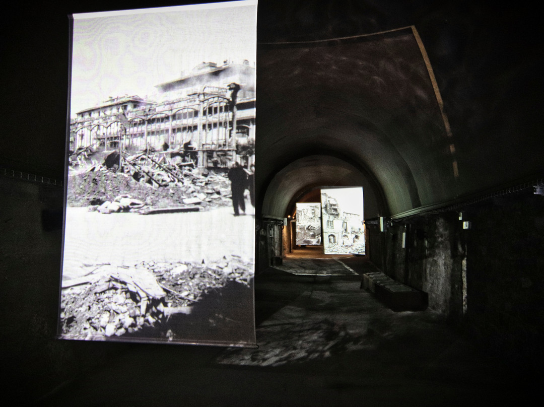 Galleria Ex Ricovero Antiaereo Quintino Sella - Sant'Agostino - Manzoni-拉斯佩齐亚必去景点
