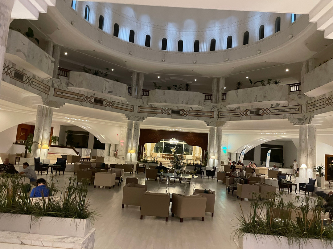 杰尔巴广场海水浴 SPA 酒店主图