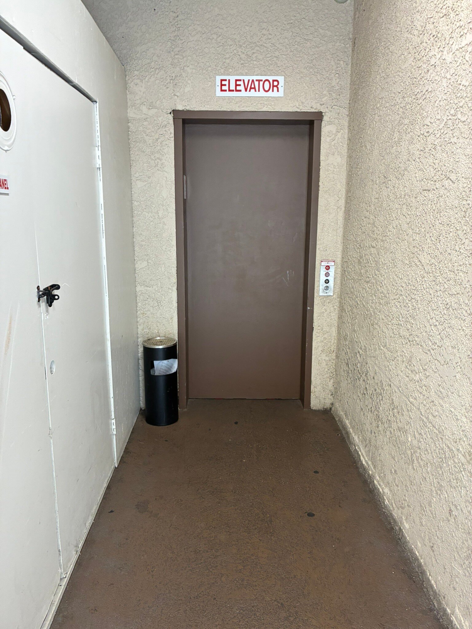 阿罕拉布戴斯酒店-旅行者