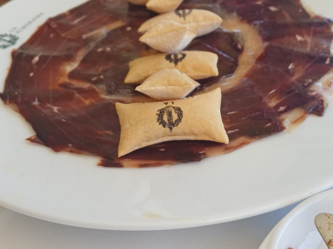 拉阿尔莫雷玛酒店主图