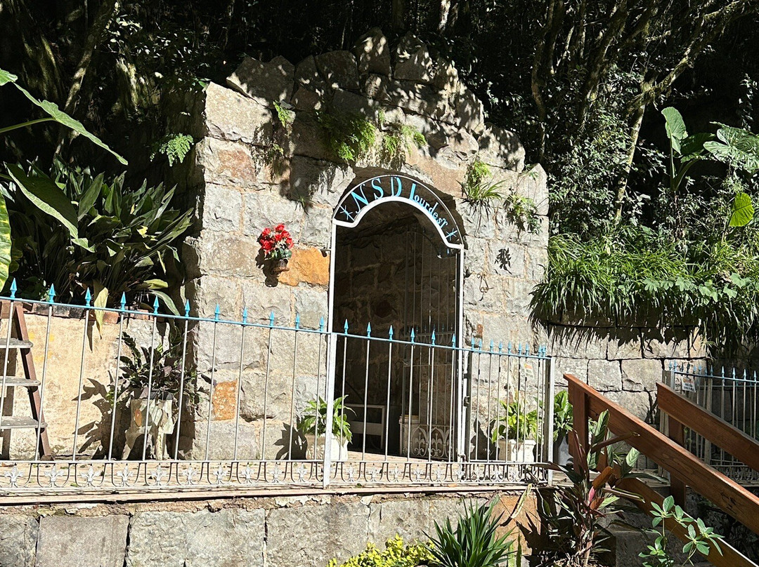 Gruta Nossa Senhora De Lourdes-Farroupilha必去景点