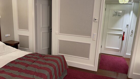 Hotel Schweizerhof Zürich主图