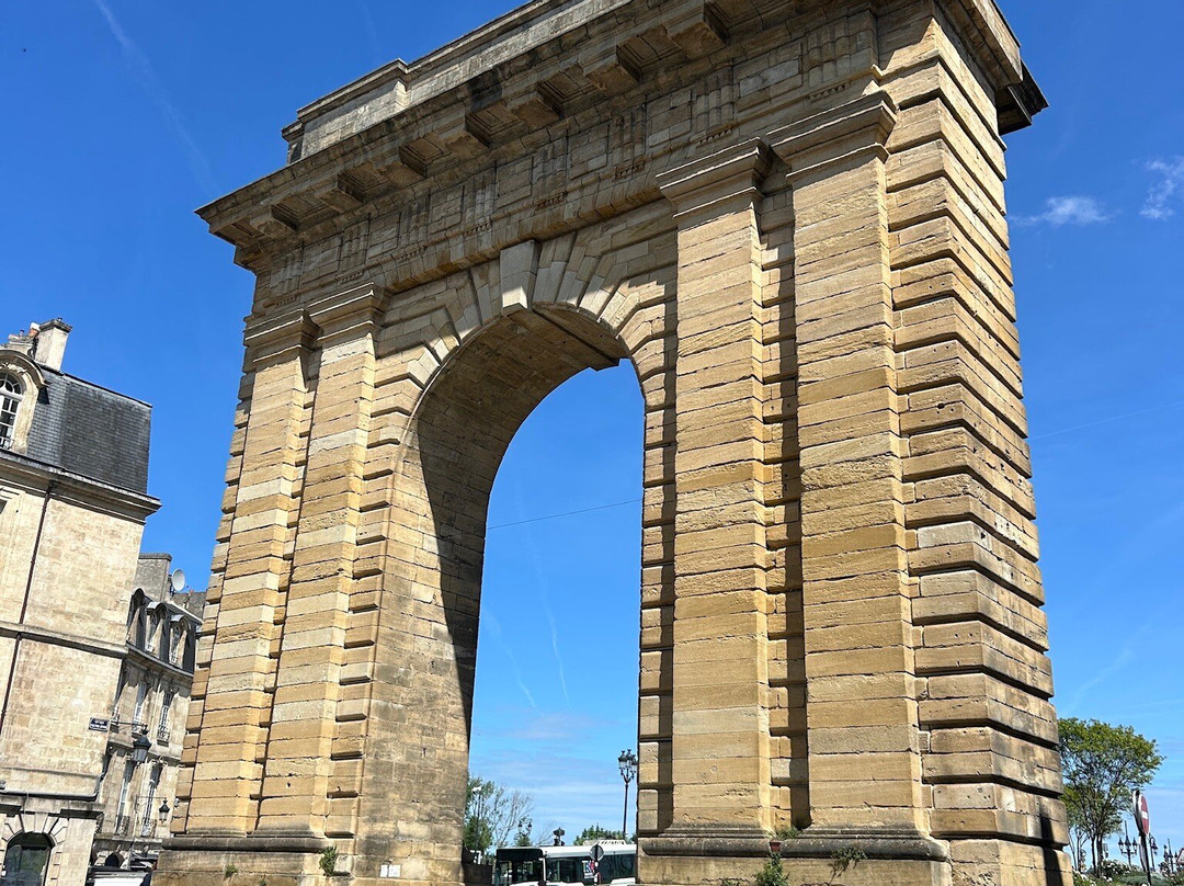 Porte de Bourgogne-波尔多必去景点