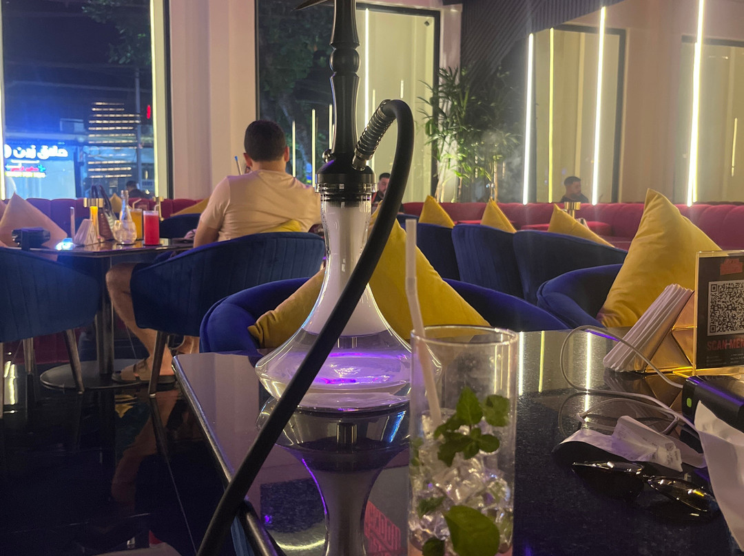 Ozzy Hookah Lounge