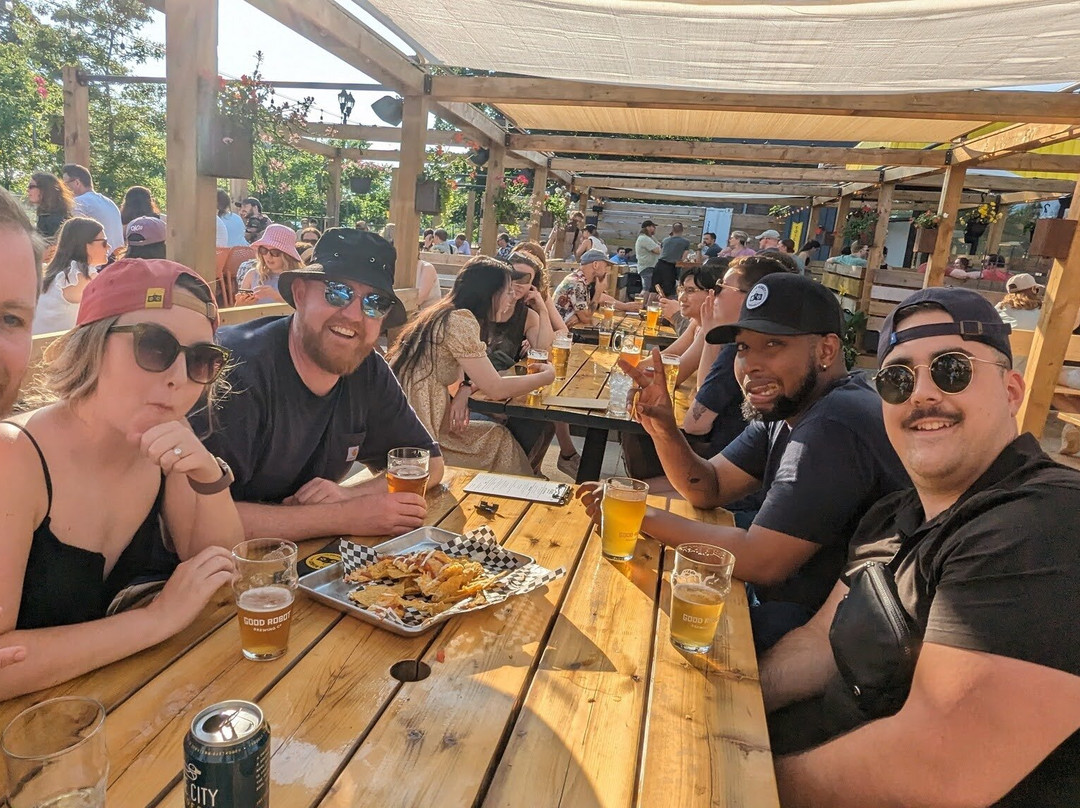 Good Robot Brewing (Commons) - Beer Garden - Craft Beer - Beer Store - Pizza