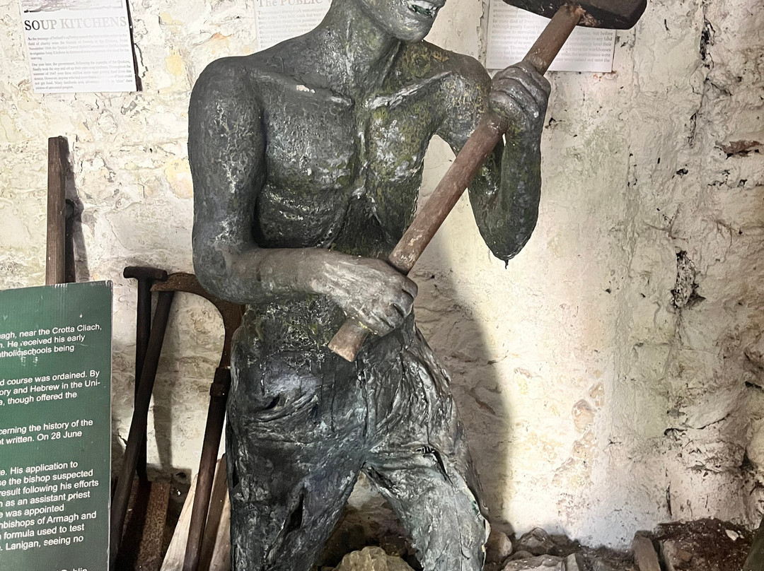 Cashel Folk Village-卡舍尔必去景点