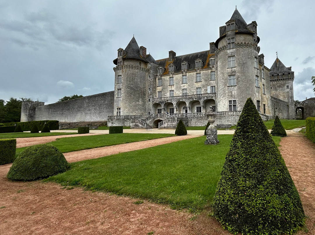 Château de La Roche Courbon-Saint Porchaire必去景点