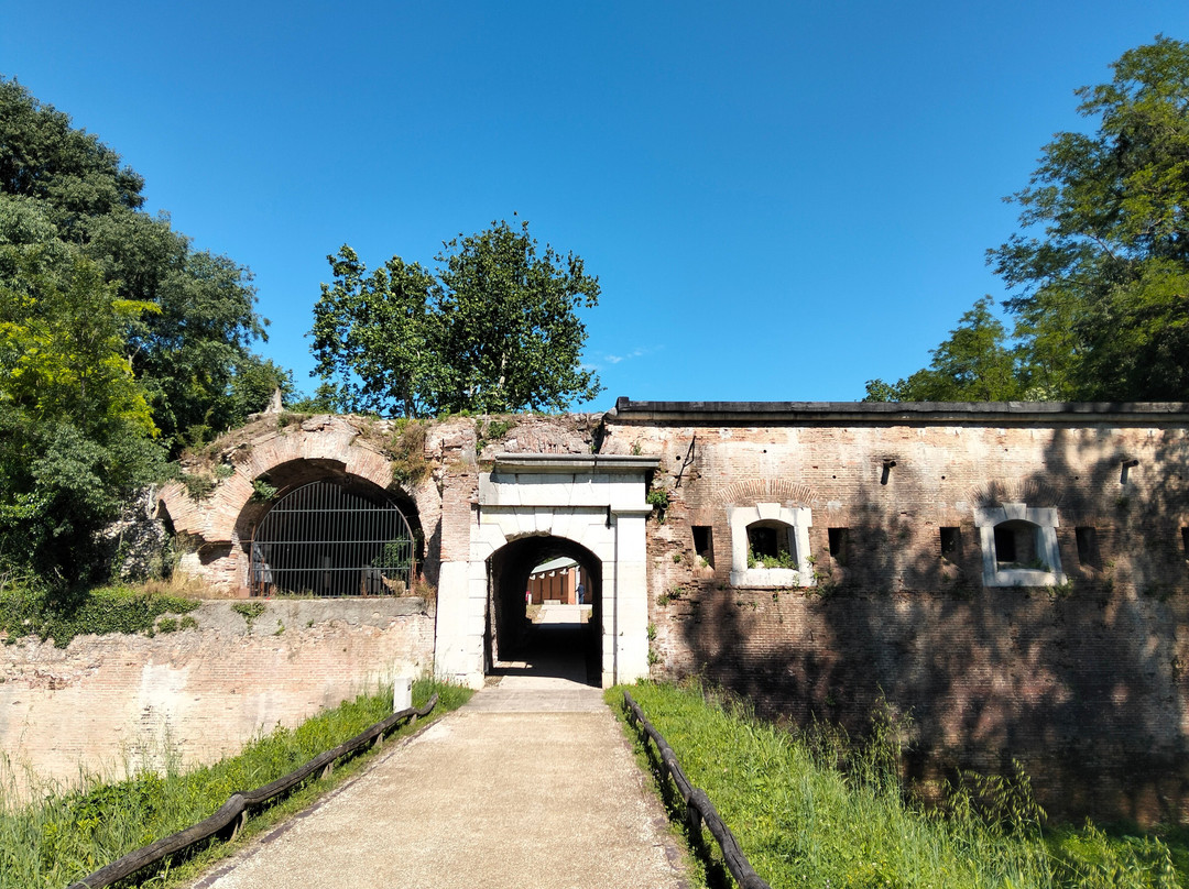 Forte di Pietole-Virgilio必去景点